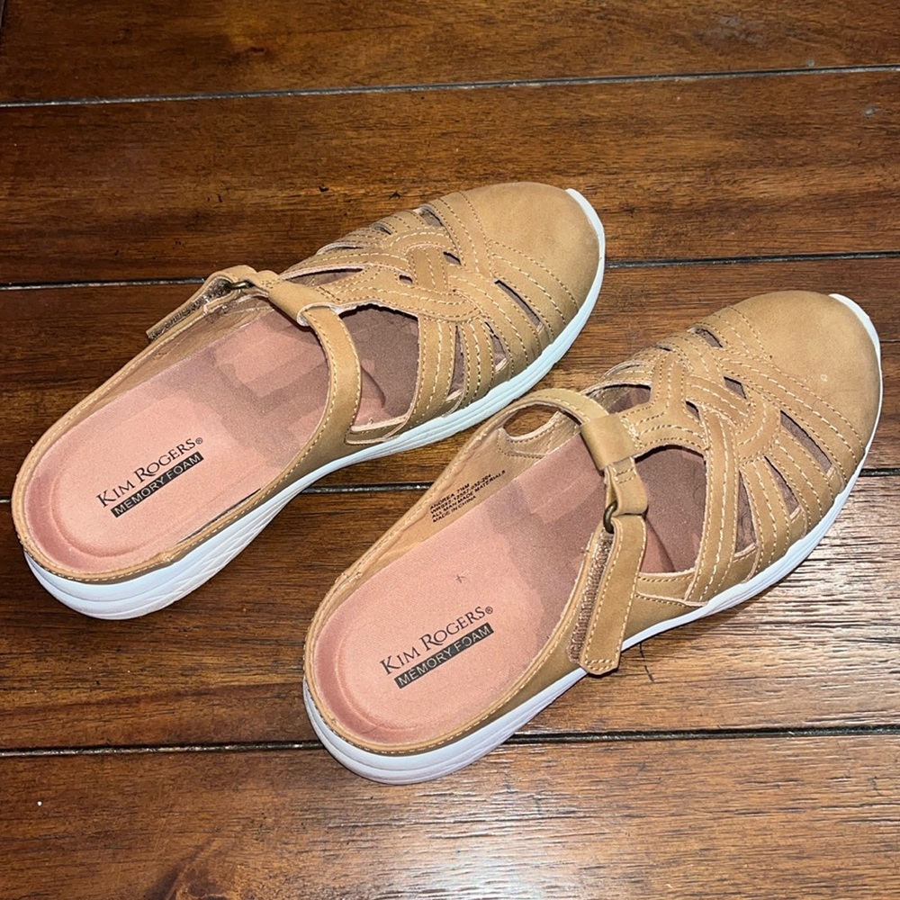 Memory Foam Slides Tan Suede with Velcro Strap size 7.5 by KIM ROGERS